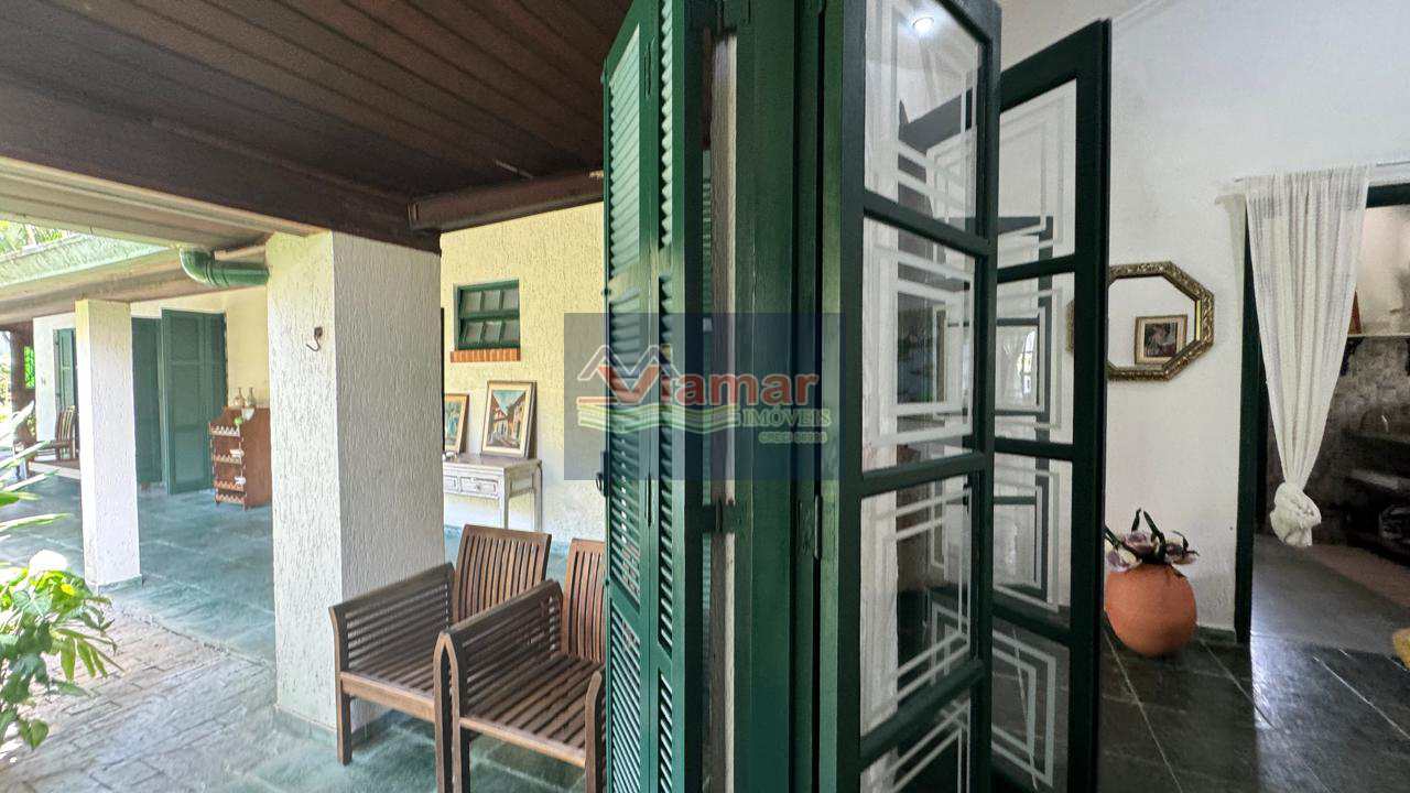 Casa à venda com 4 quartos, 230m² - Foto 24