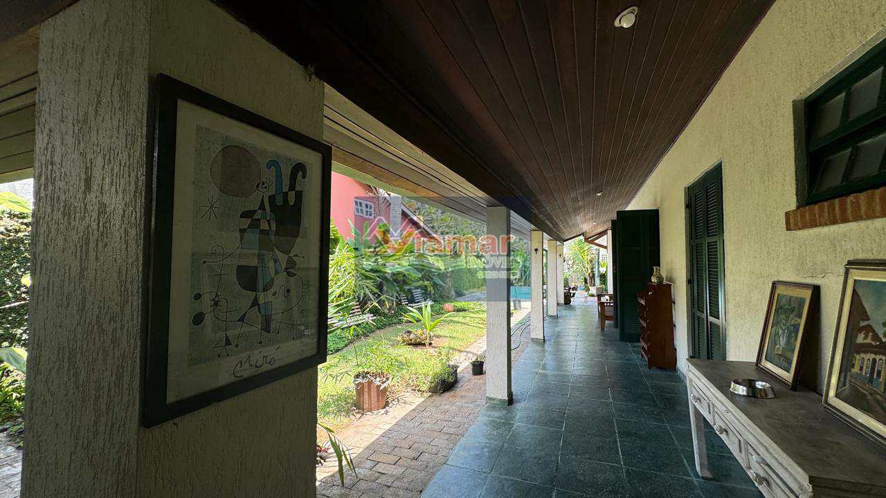 Casa à venda com 4 quartos, 230m² - Foto 10
