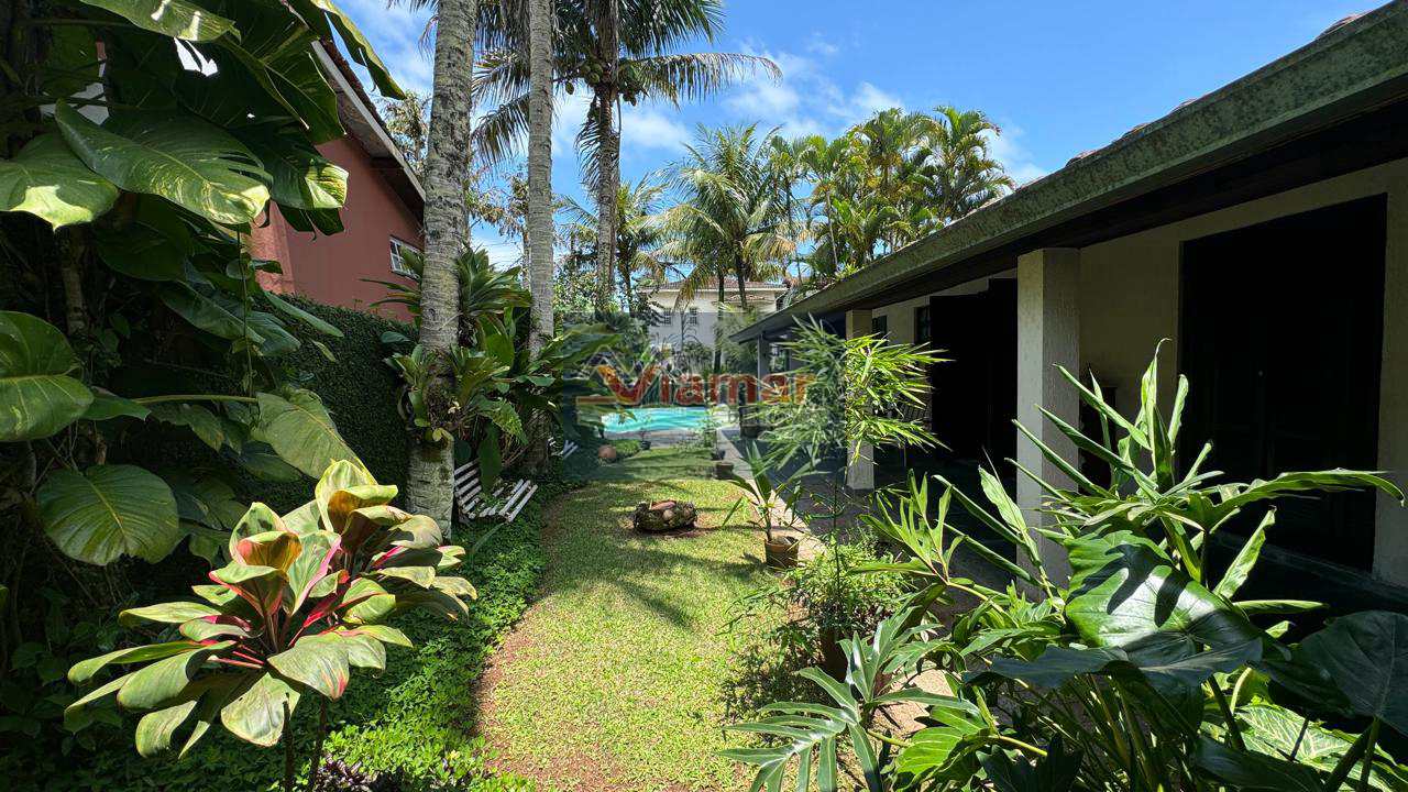 Casa à venda com 4 quartos, 230m² - Foto 4
