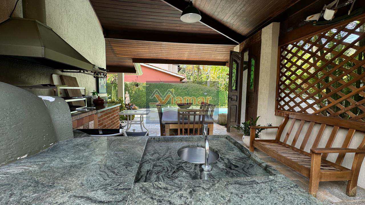 Casa à venda com 4 quartos, 230m² - Foto 7