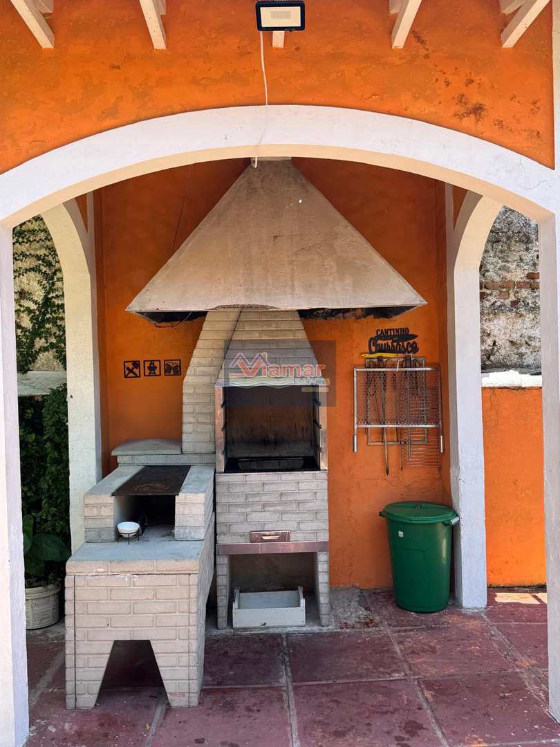 Casa para alugar com 4 quartos, 225m² - Foto 8