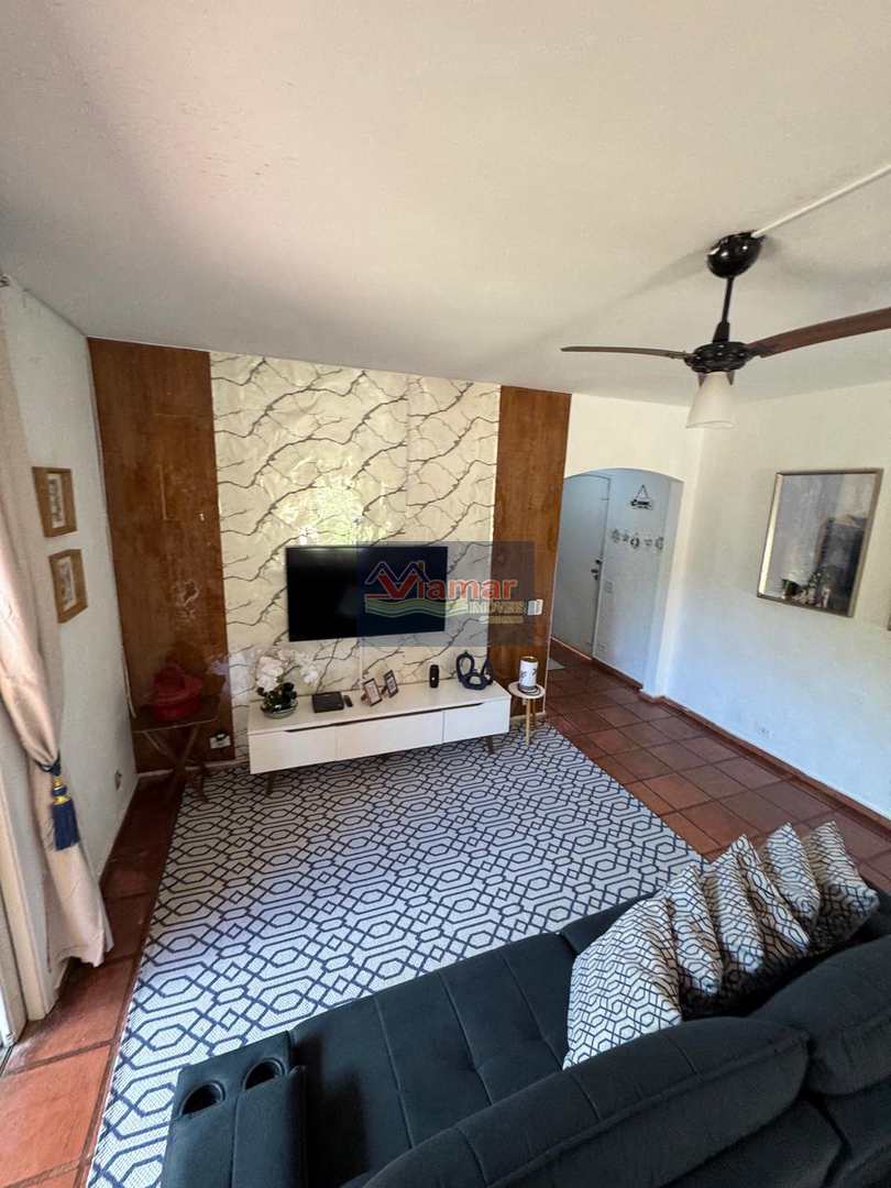 Casa para alugar com 4 quartos, 225m² - Foto 13