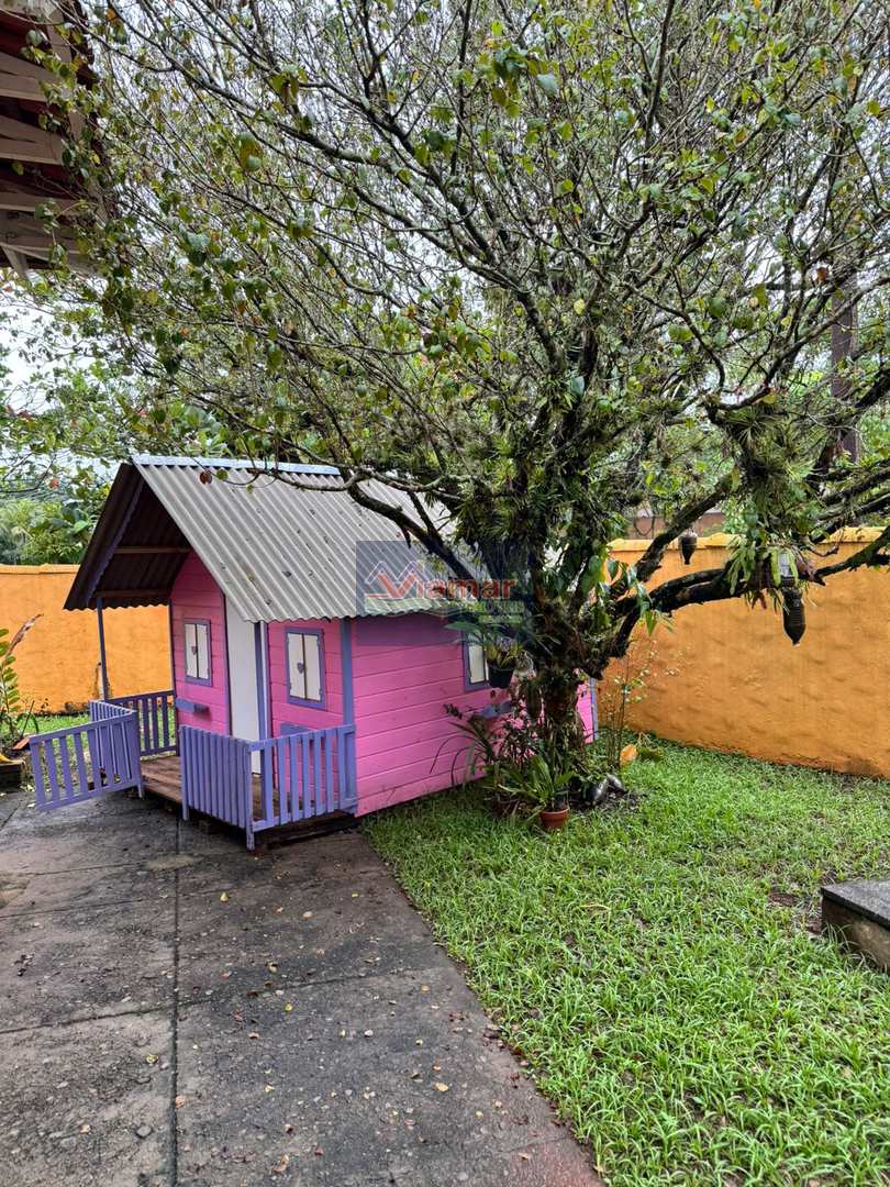 Casa para alugar com 4 quartos, 225m² - Foto 41