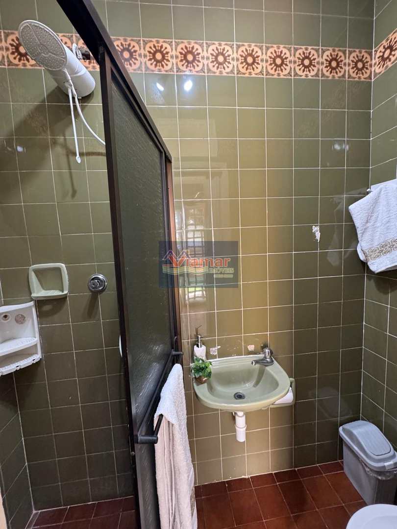 Casa para alugar com 4 quartos, 225m² - Foto 16