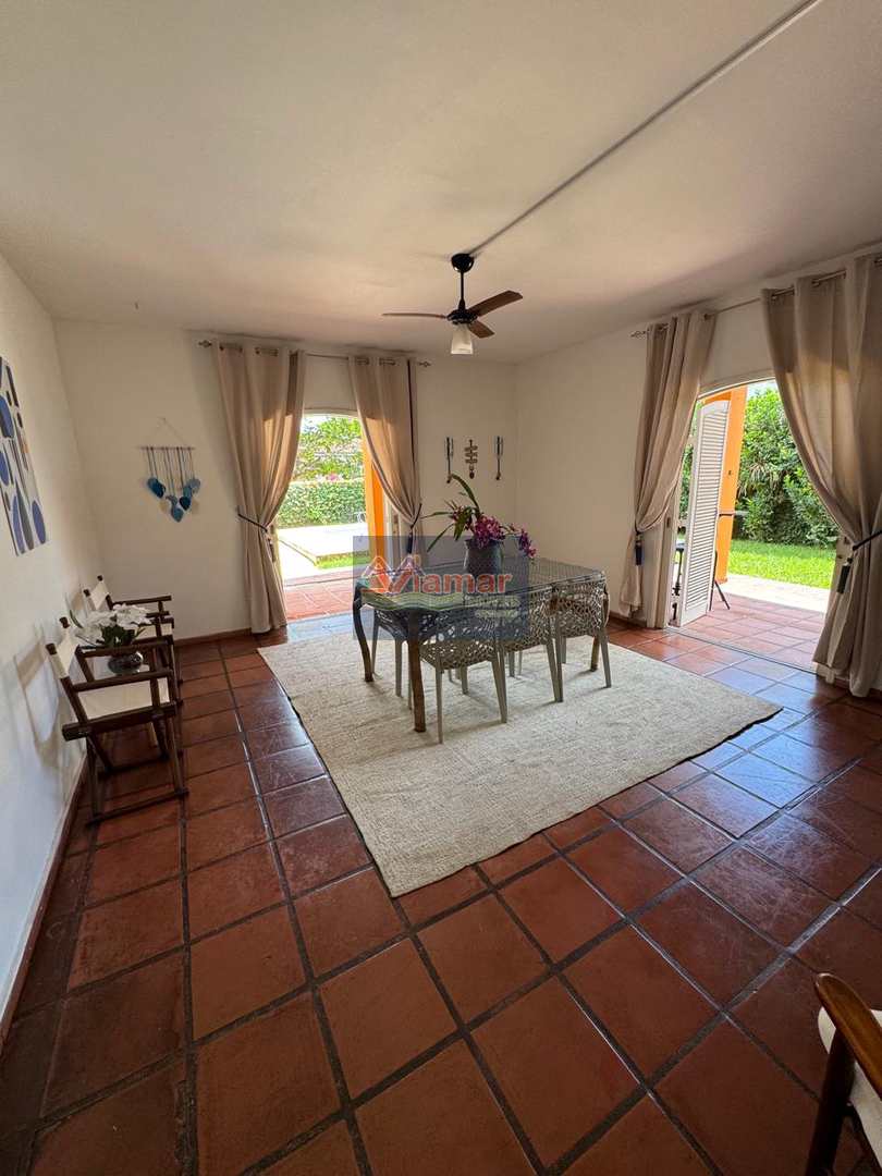Casa para alugar com 4 quartos, 225m² - Foto 10