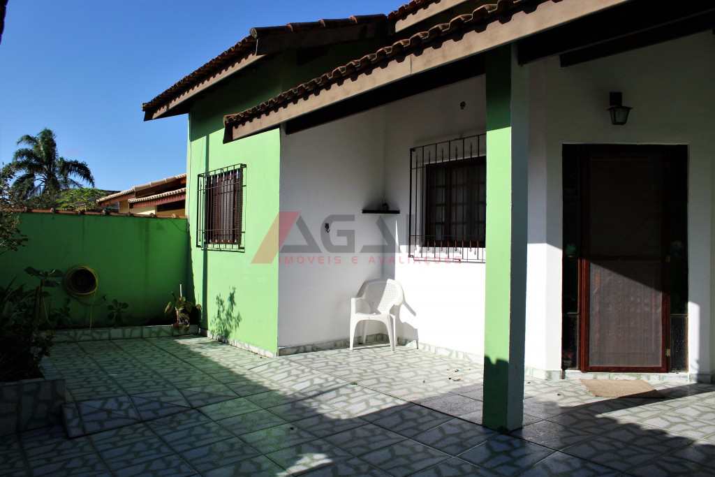 Casa com 3 dorms, Balneário Tupy, Itanhaém - R$ 260.000,00, 98,25m² - Codigo: 398