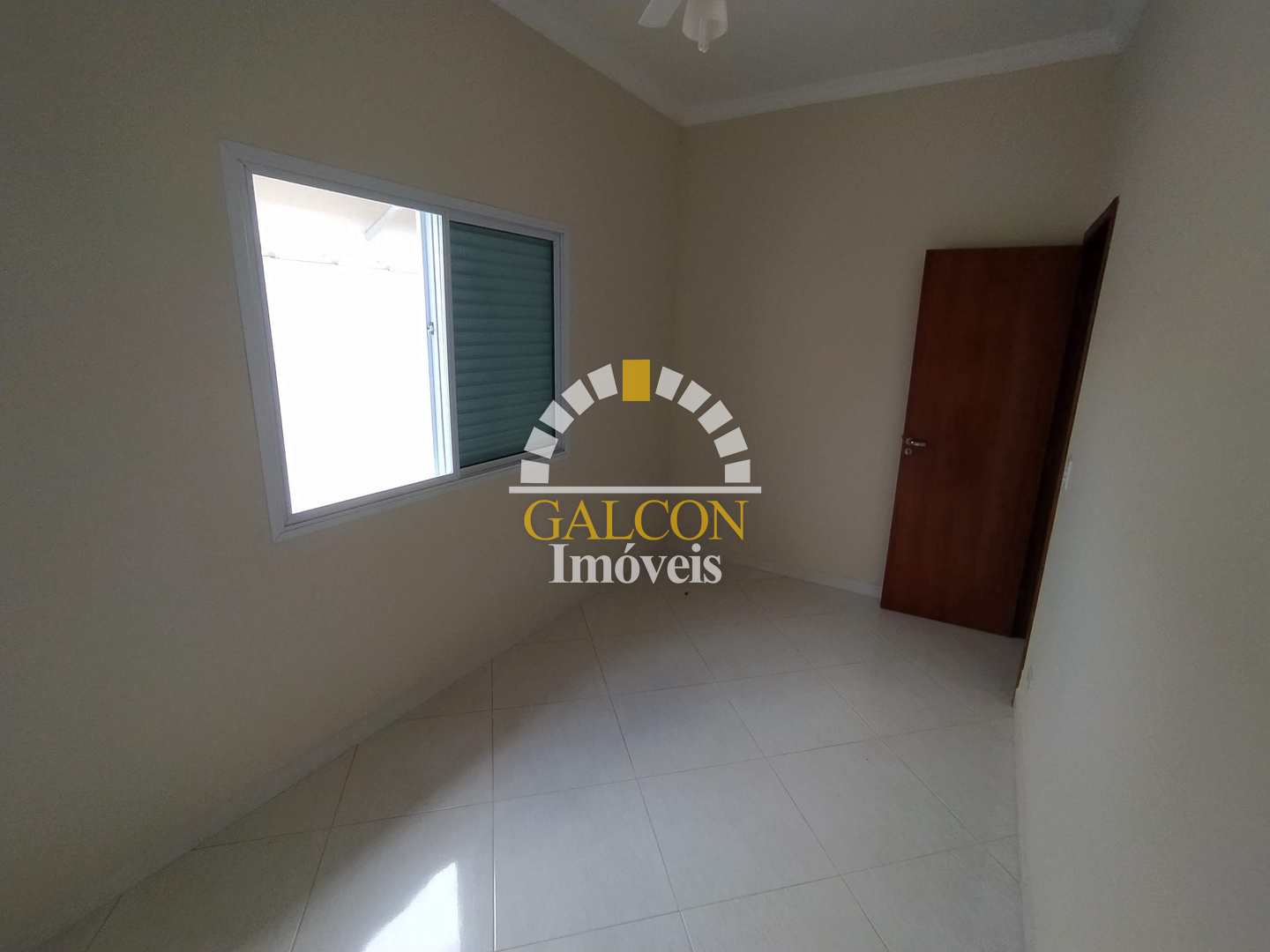 Casa à venda com 2 quartos, 81m² - Foto 11