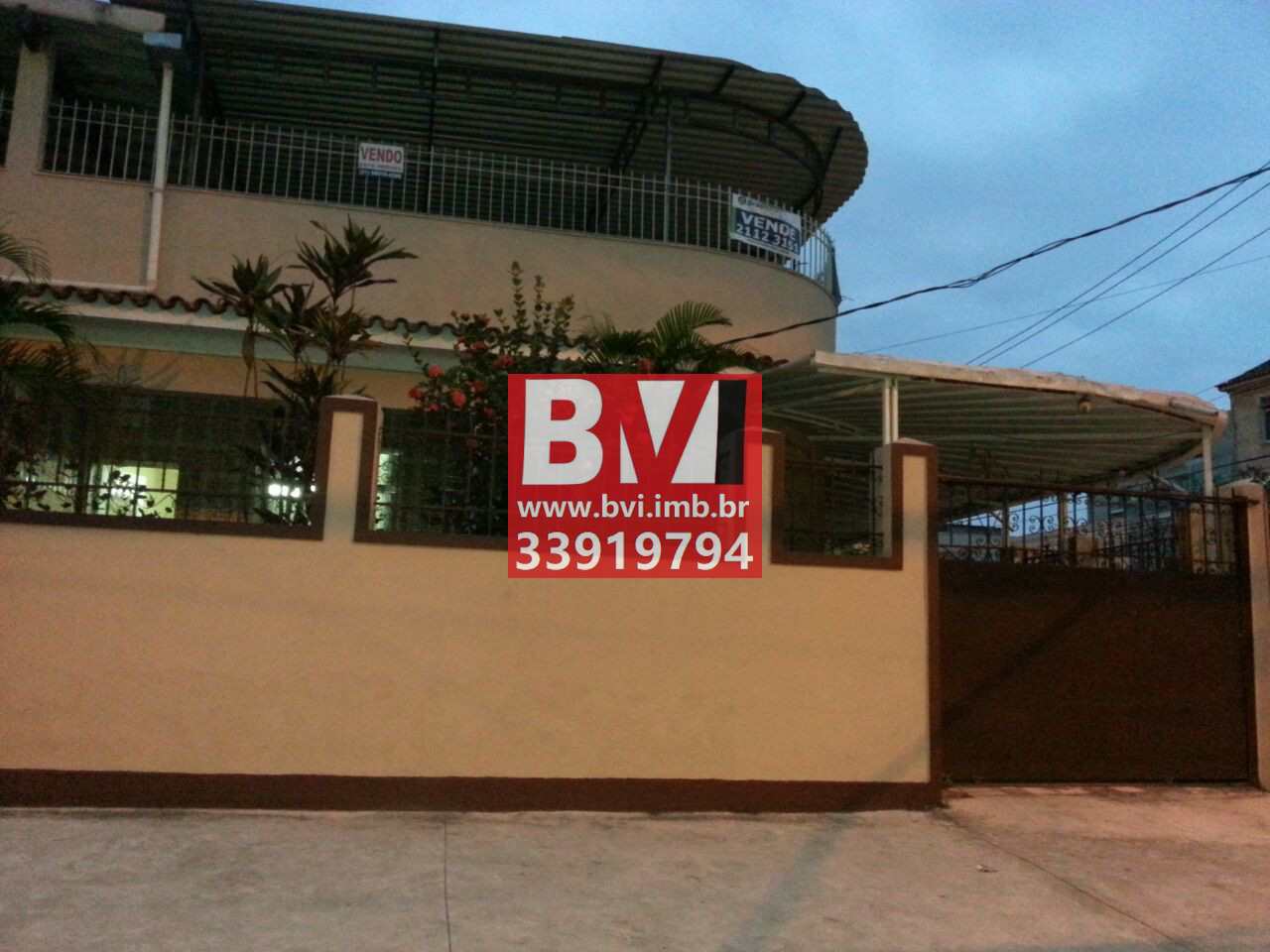 Casa à venda com 4 quartos, 160m² - Foto 2