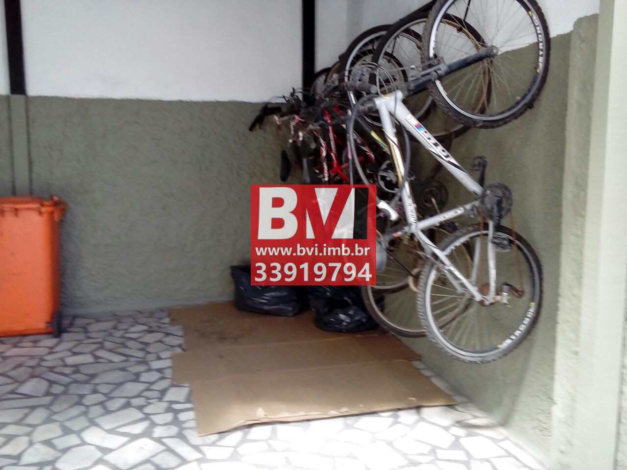 Apartamento à venda com 2 quartos, 66m² - Foto 3