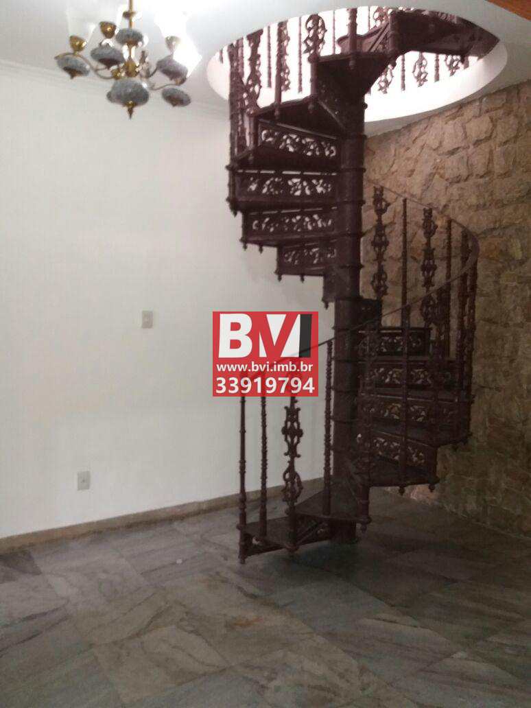 Casa à venda com 4 quartos, 200m² - Foto 35