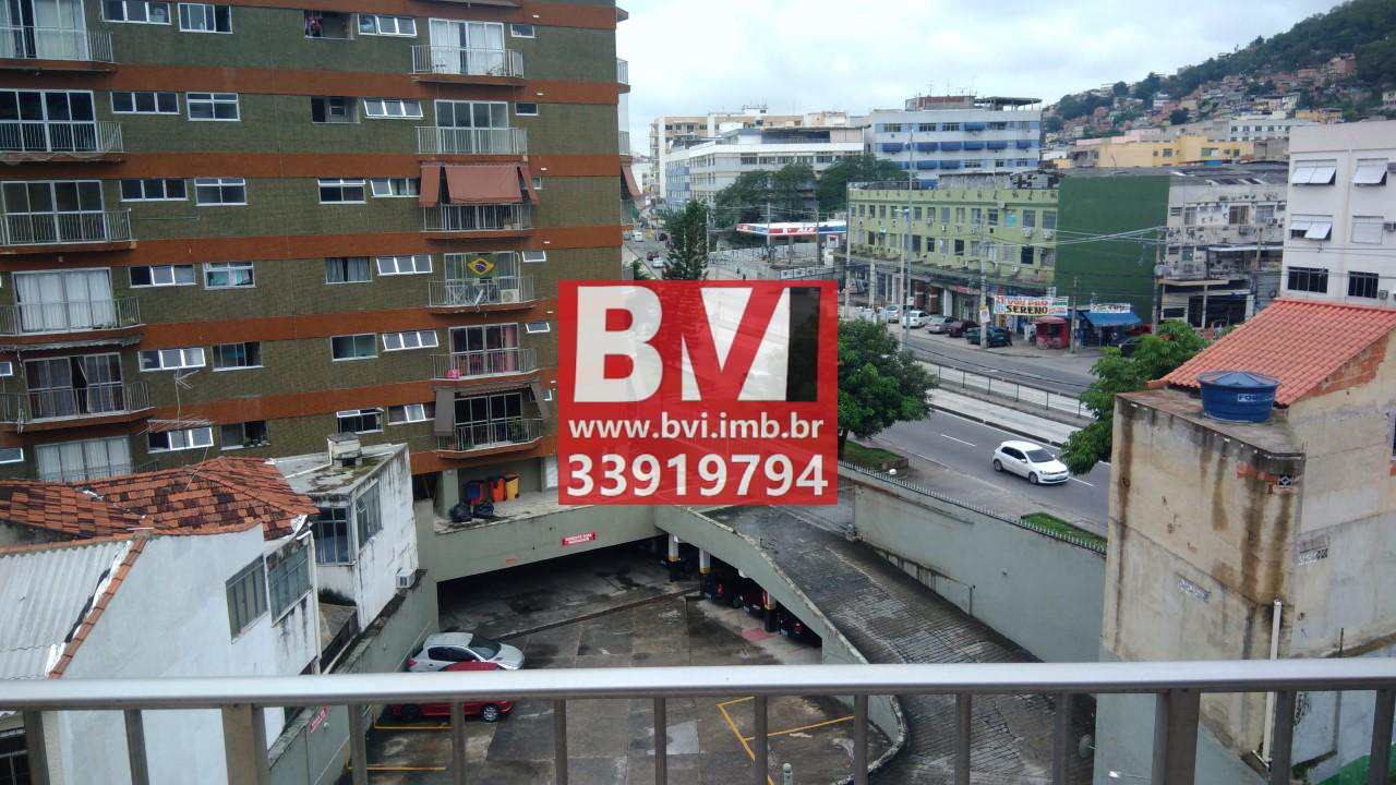 Apartamento à venda com 2 quartos, 70m² - Foto 1