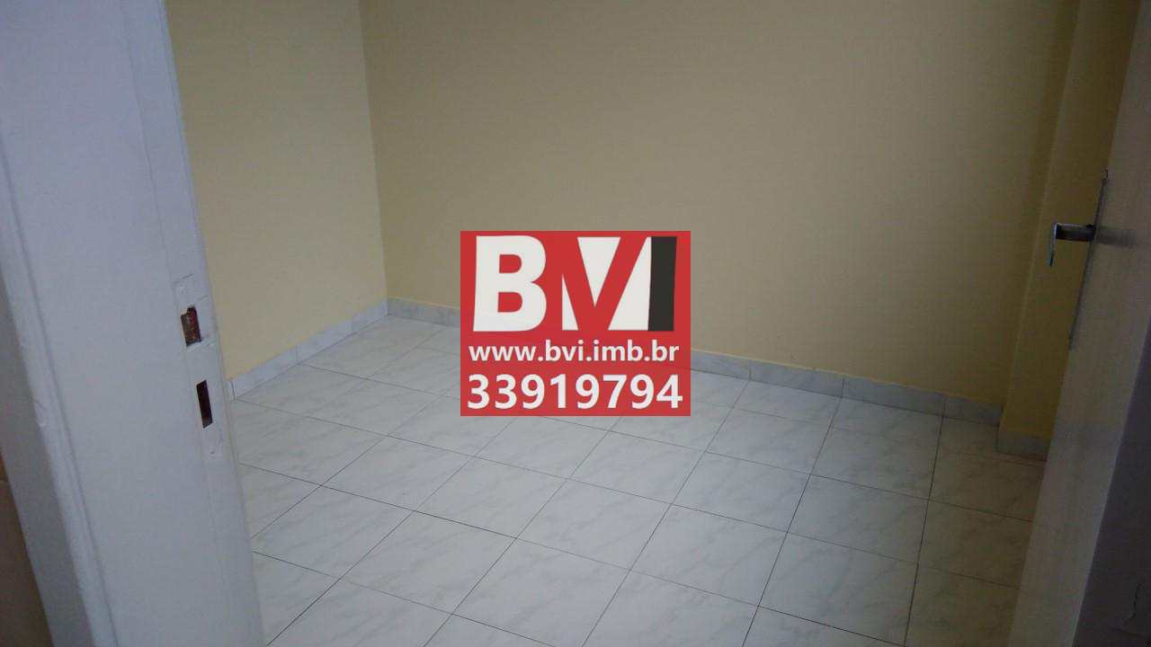 Apartamento à venda com 2 quartos, 70m² - Foto 4