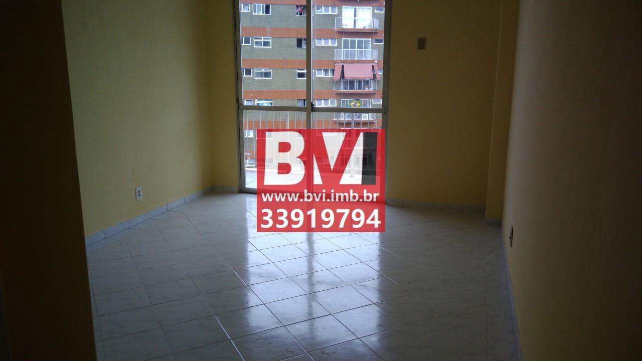 Apartamento à venda com 2 quartos, 70m² - Foto 2