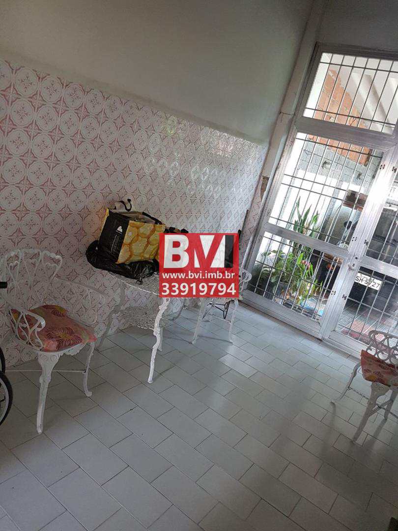 Casa à venda com 3 quartos, 150m² - Foto 4