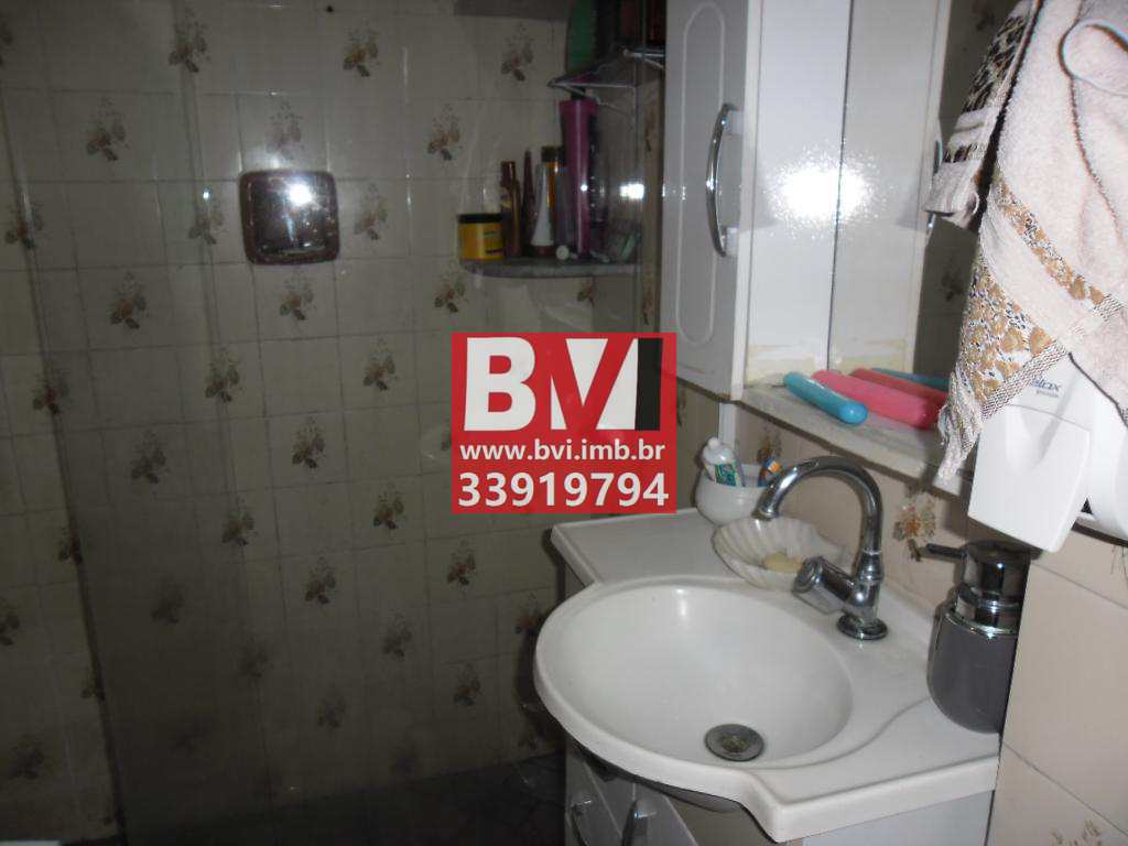 Apartamento à venda com 2 quartos, 70m² - Foto 18