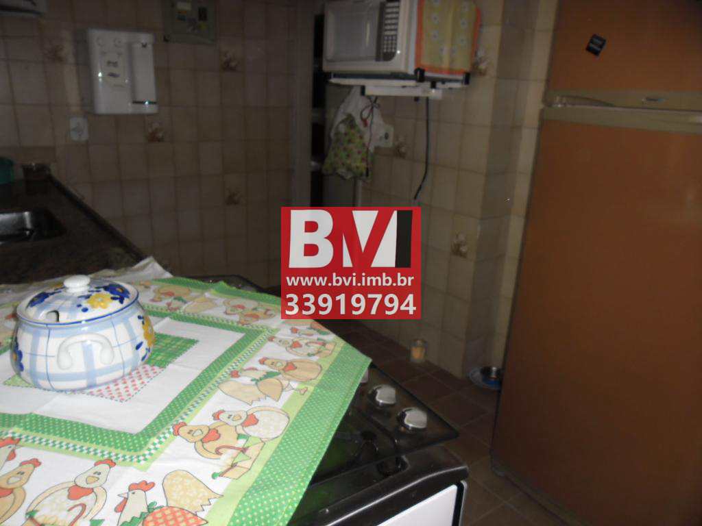 Apartamento à venda com 2 quartos, 70m² - Foto 17