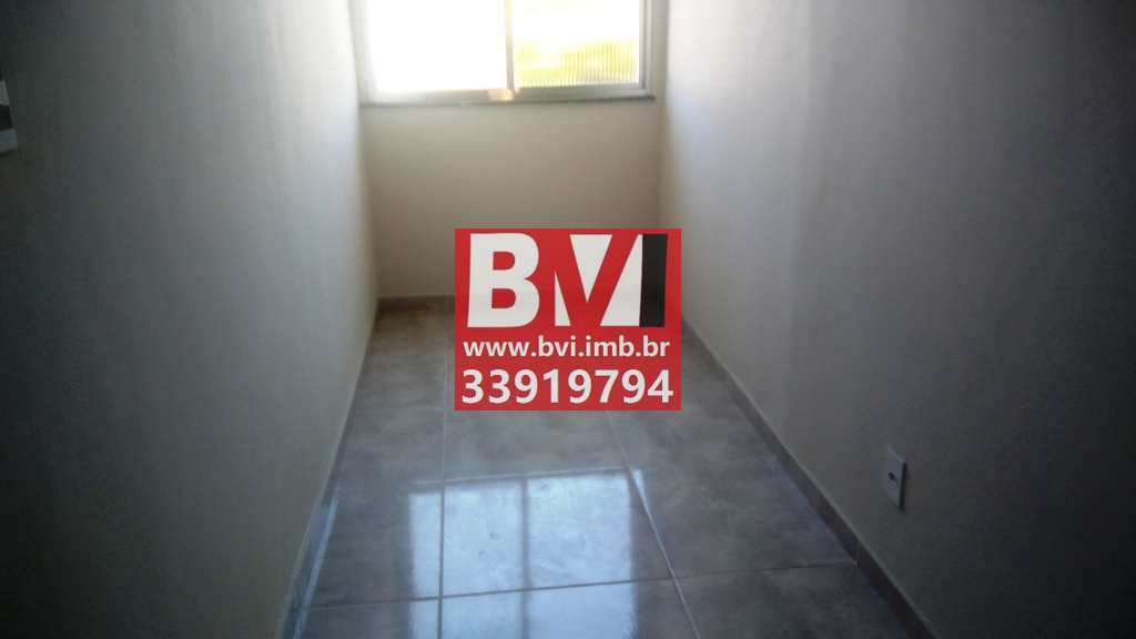 Apartamento à venda com 2 quartos, 70m² - Foto 2