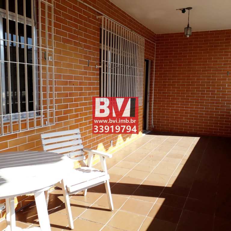 Sobrado à venda com 3 quartos, 141m² - Foto 2