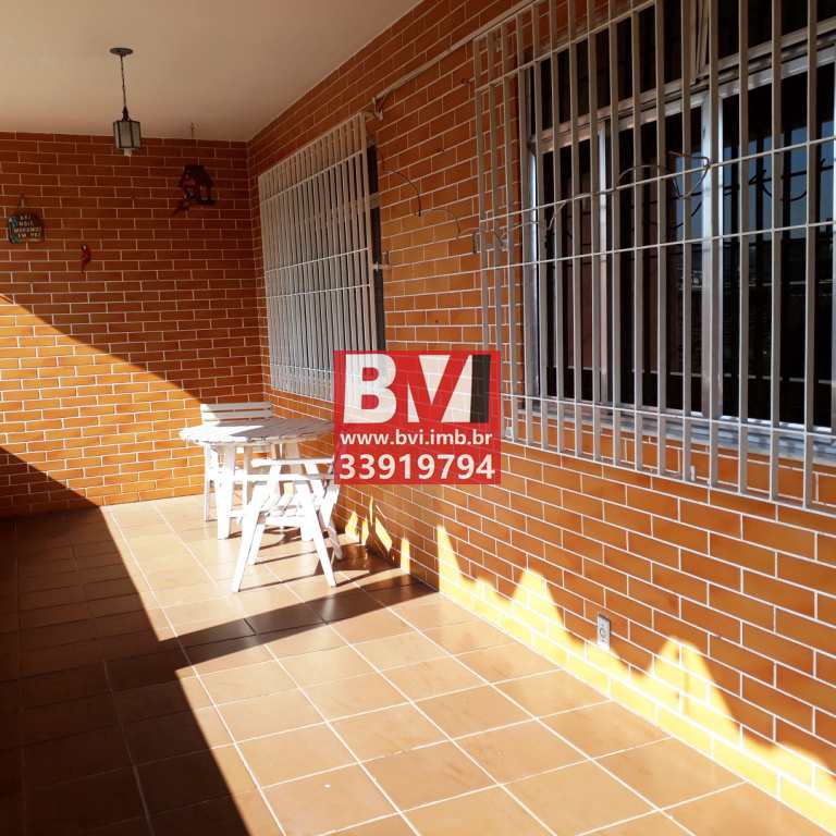 Sobrado à venda com 3 quartos, 141m² - Foto 1