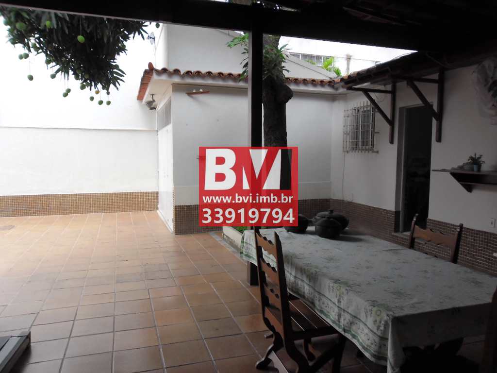 Casa à venda com 3 quartos, 107m² - Foto 24