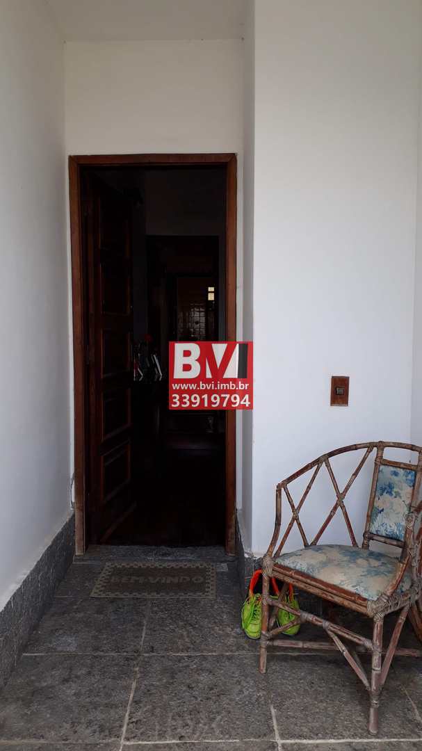 Casa à venda com 4 quartos, 190m² - Foto 16