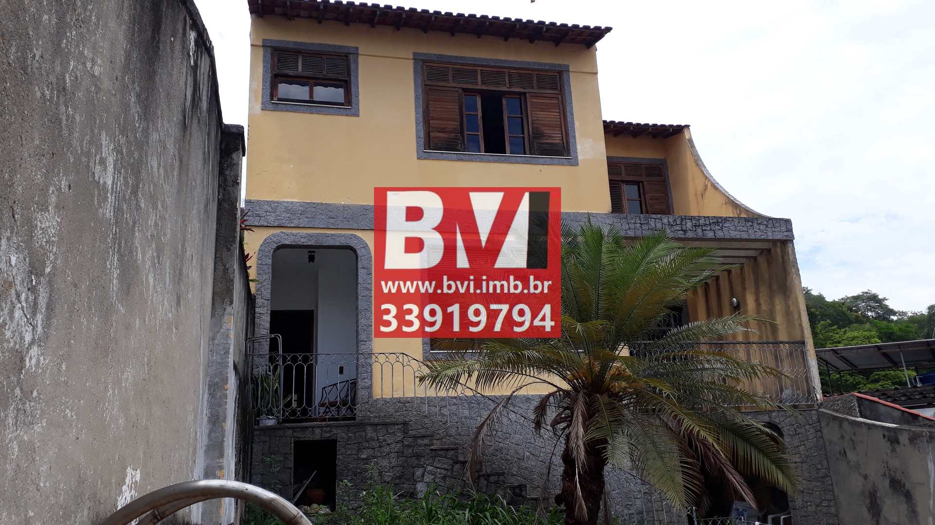 Casa à venda com 4 quartos, 190m² - Foto 1