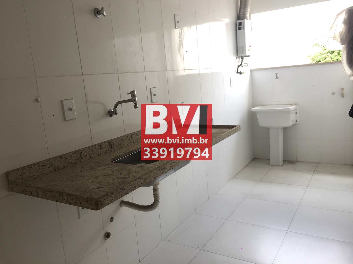 Apartamento à venda com 2 quartos, 65m² - Foto 12