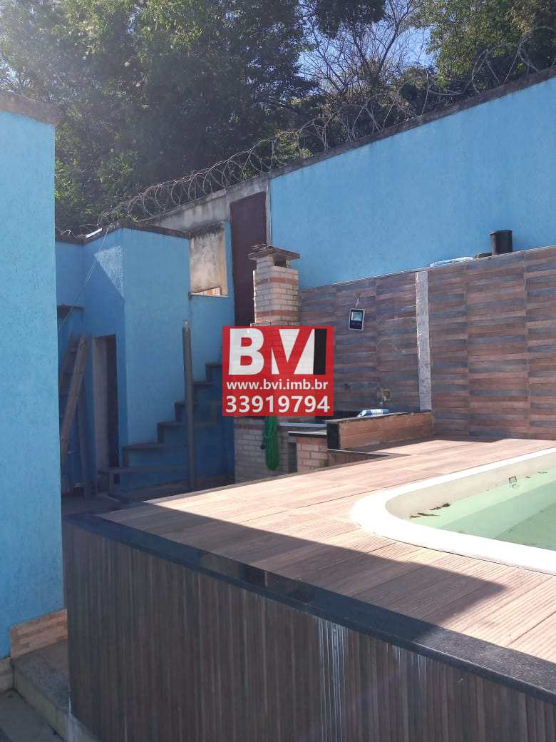 Casa à venda com 6 quartos, 230m² - Foto 42