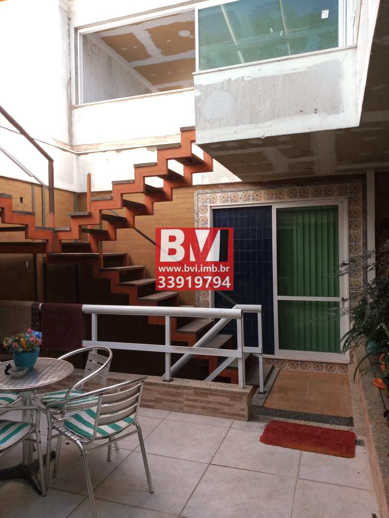 Casa à venda com 6 quartos, 230m² - Foto 19