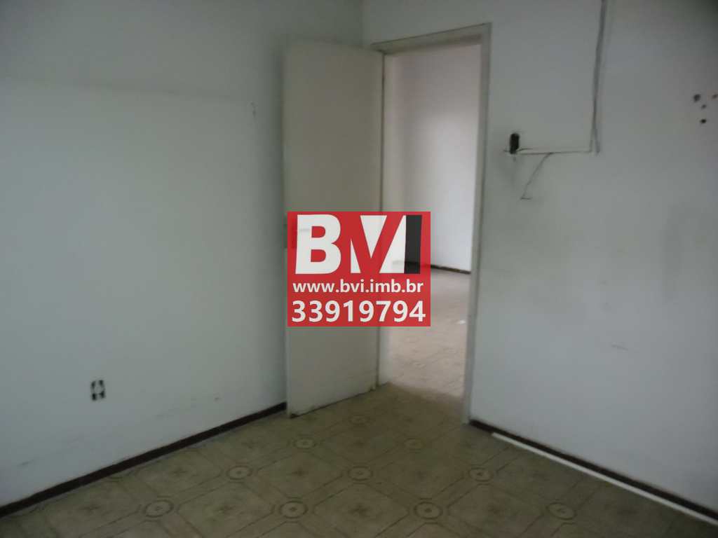 Casa à venda com 3 quartos, 80m² - Foto 12