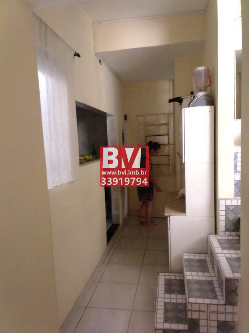 Casa à venda com 3 quartos, 90m² - Foto 19