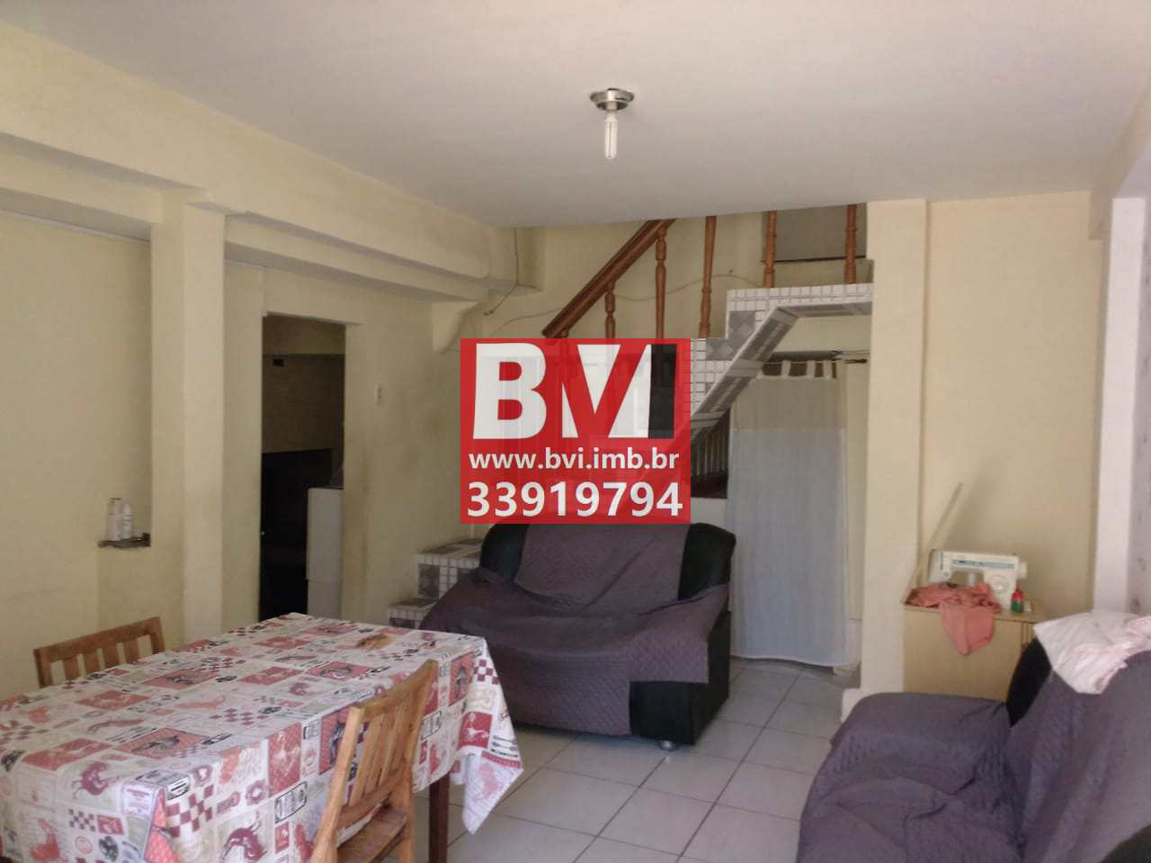 Casa à venda com 3 quartos, 90m² - Foto 2