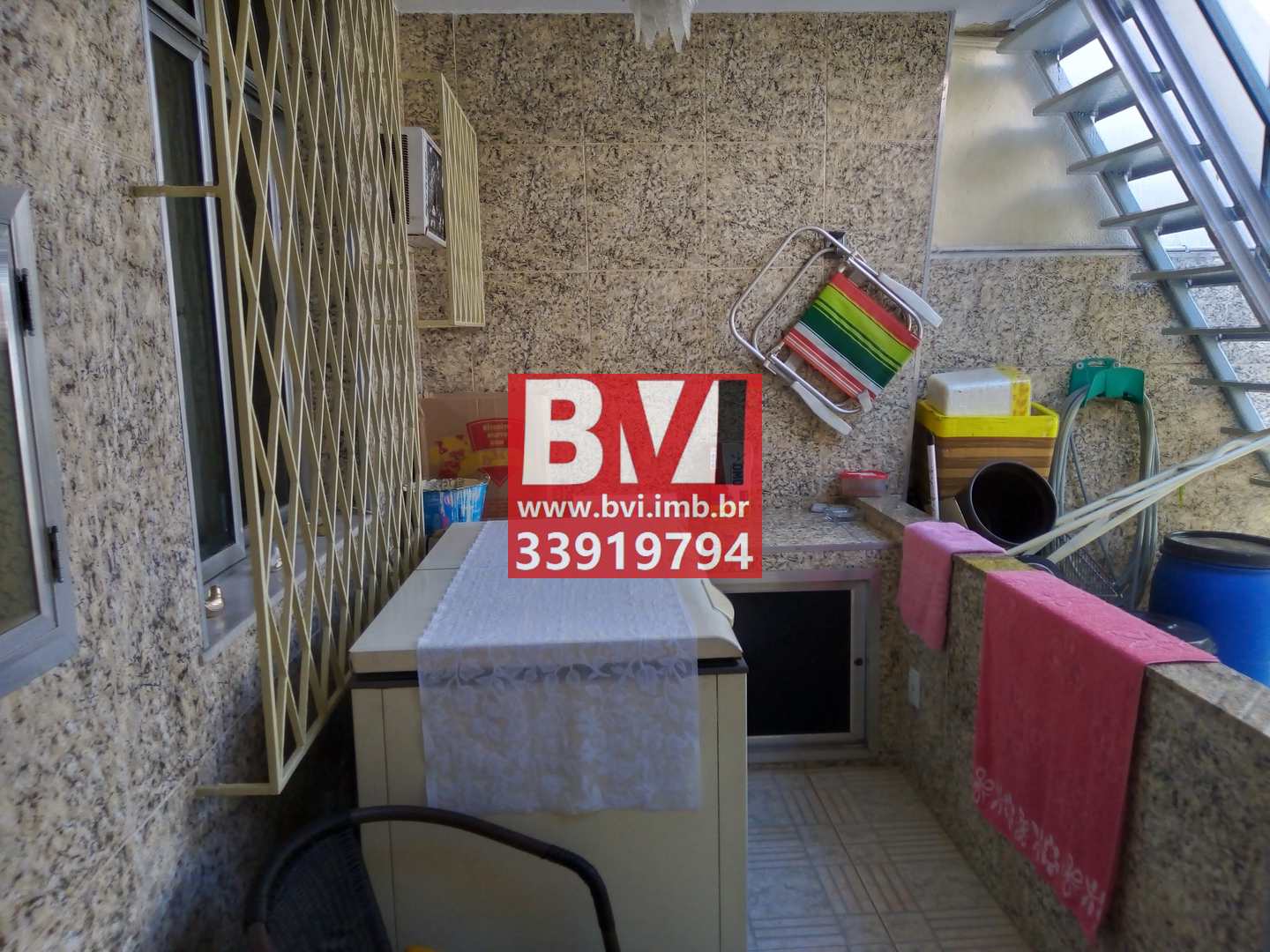 Casa à venda com 2 quartos, 65m² - Foto 3