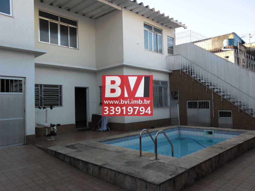 Casa à venda com 4 quartos, 270m² - Foto 3