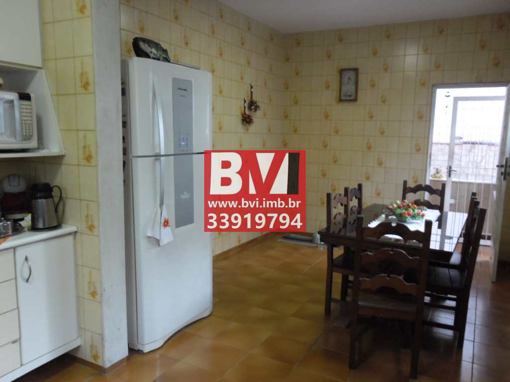 Casa à venda com 4 quartos, 270m² - Foto 17