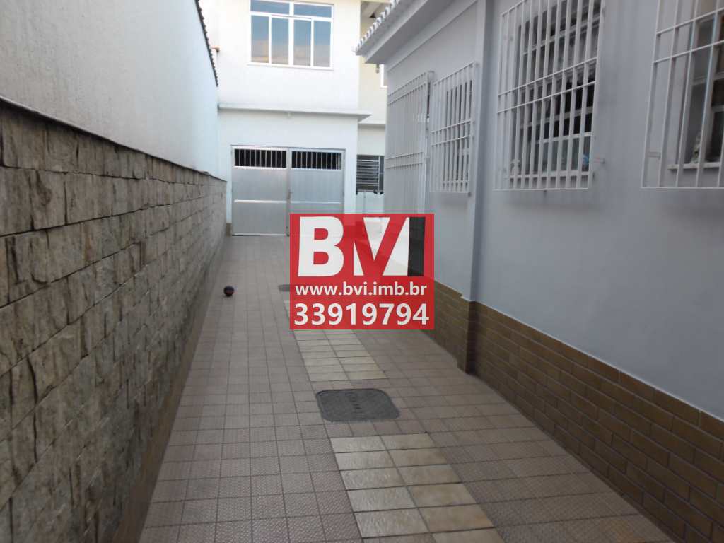 Casa à venda com 4 quartos, 270m² - Foto 12