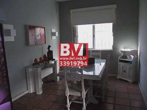 Casa à venda com 5 quartos, 150m² - Foto 2