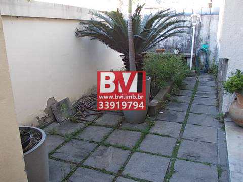 Casa à venda com 5 quartos, 150m² - Foto 28