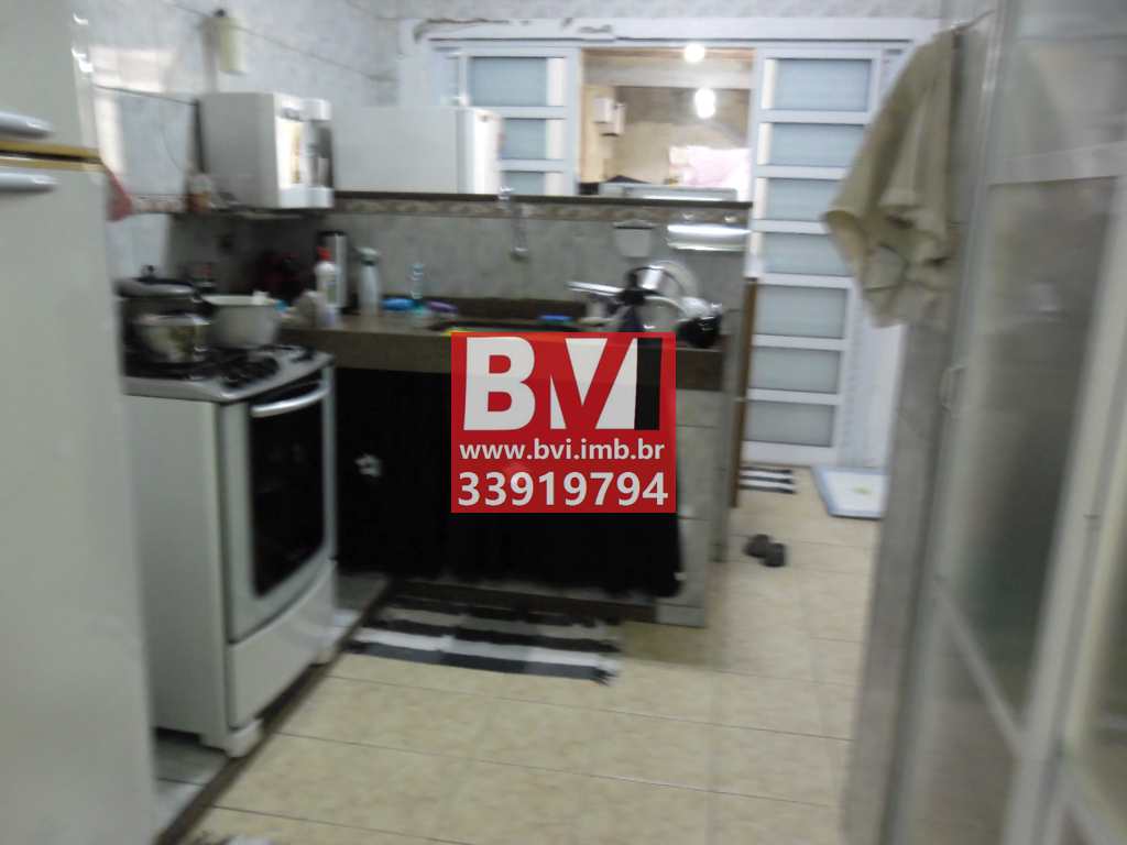 Casa à venda com 3 quartos, 220m² - Foto 11