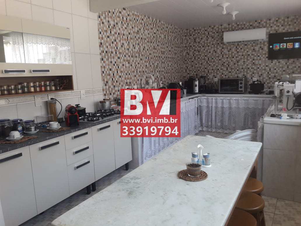 Casa à venda com 3 quartos, 220m² - Foto 15