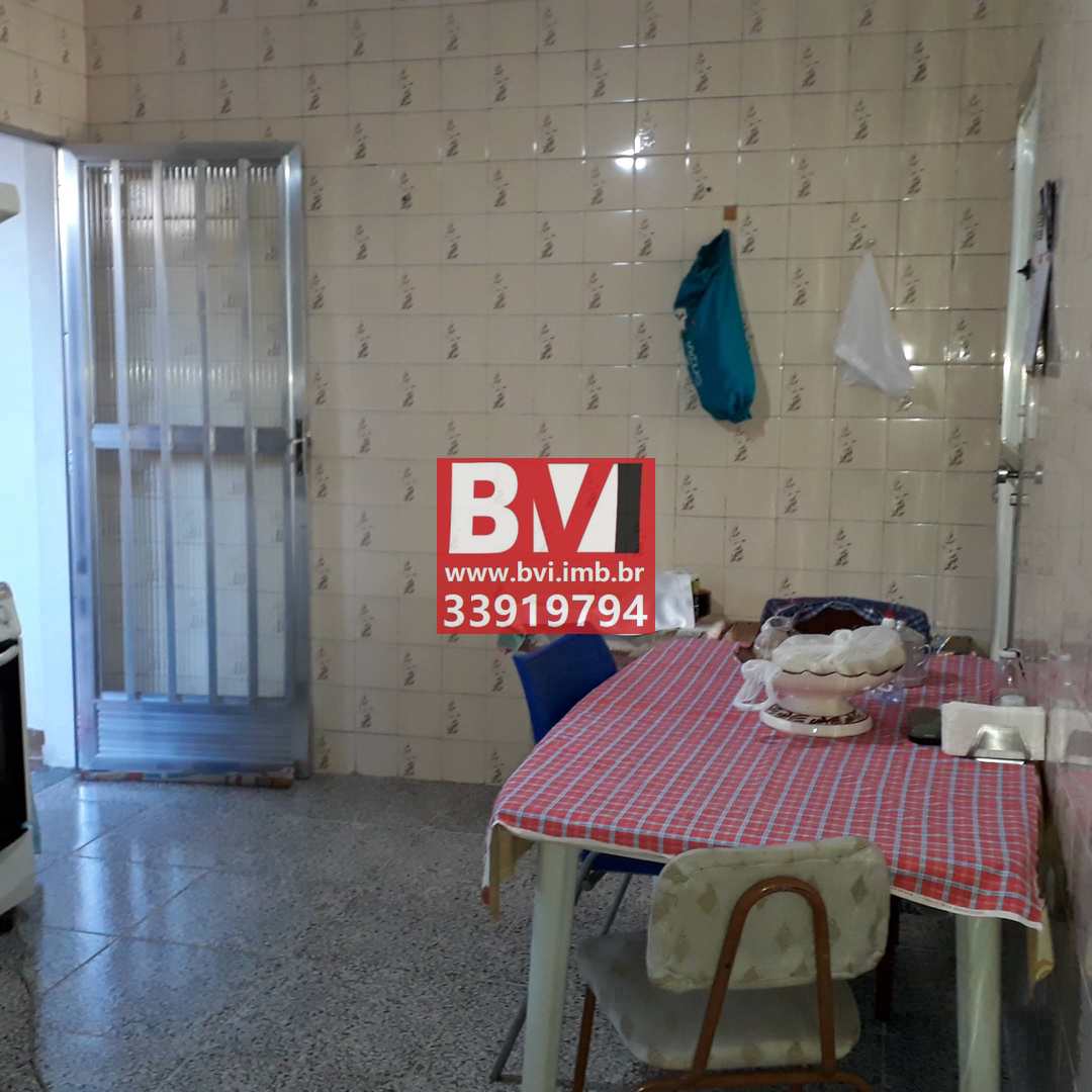 Casa à venda com 2 quartos, 71m² - Foto 15