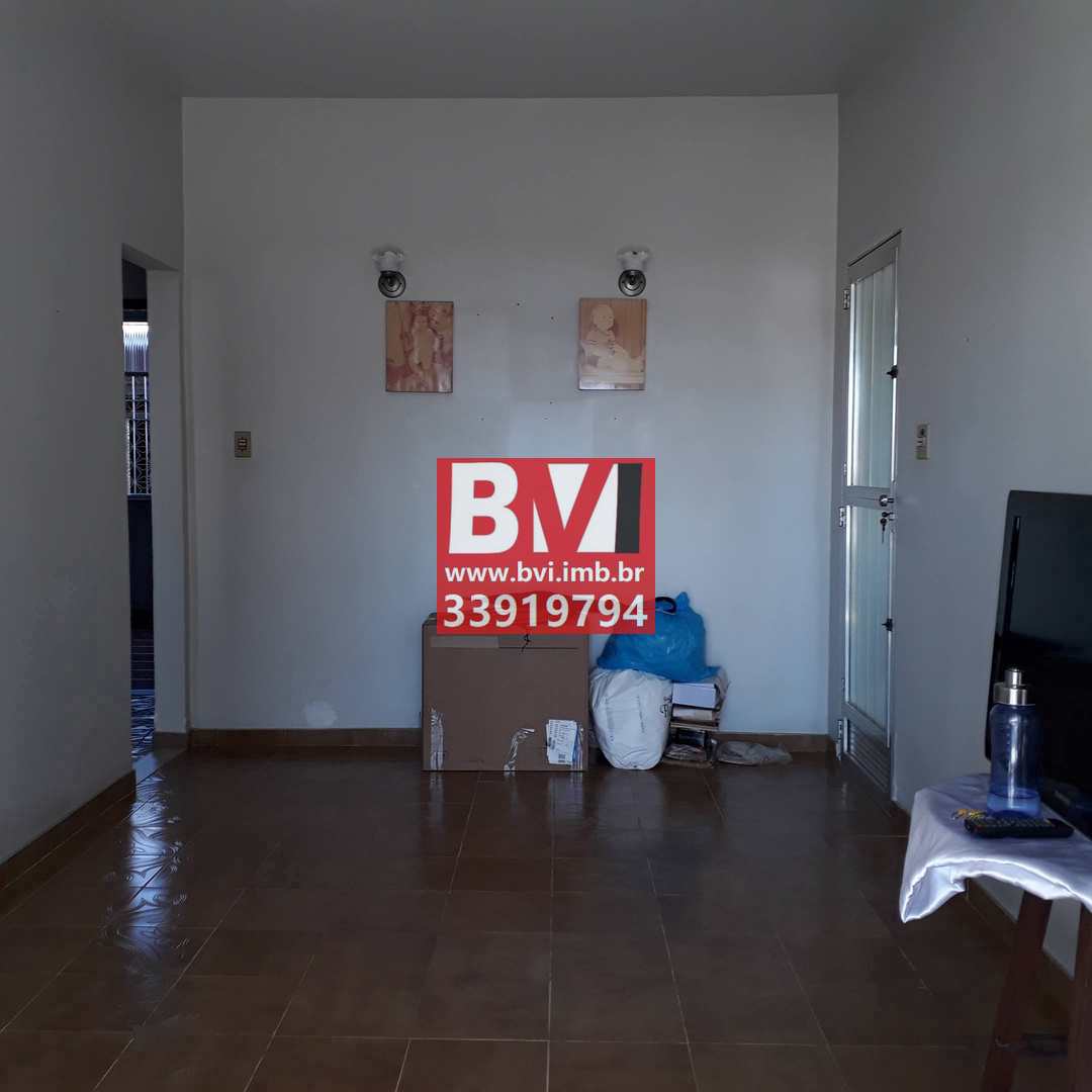 Casa à venda com 2 quartos, 71m² - Foto 3