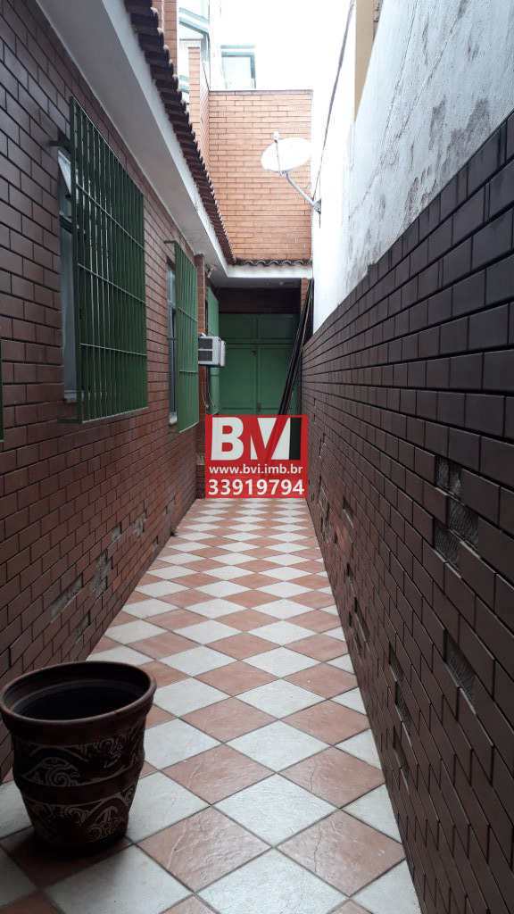 Casa à venda com 6 quartos, 330m² - Foto 39