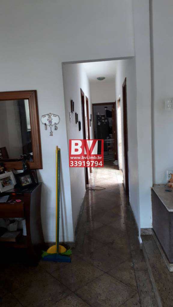 Casa à venda com 6 quartos, 330m² - Foto 18