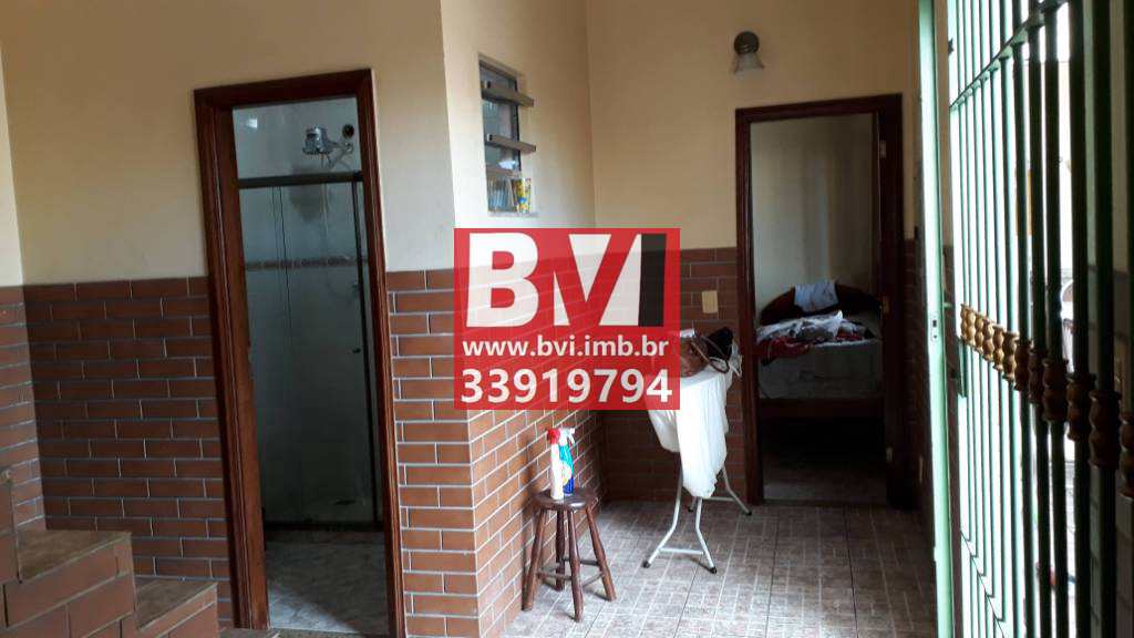 Casa à venda com 6 quartos, 330m² - Foto 42