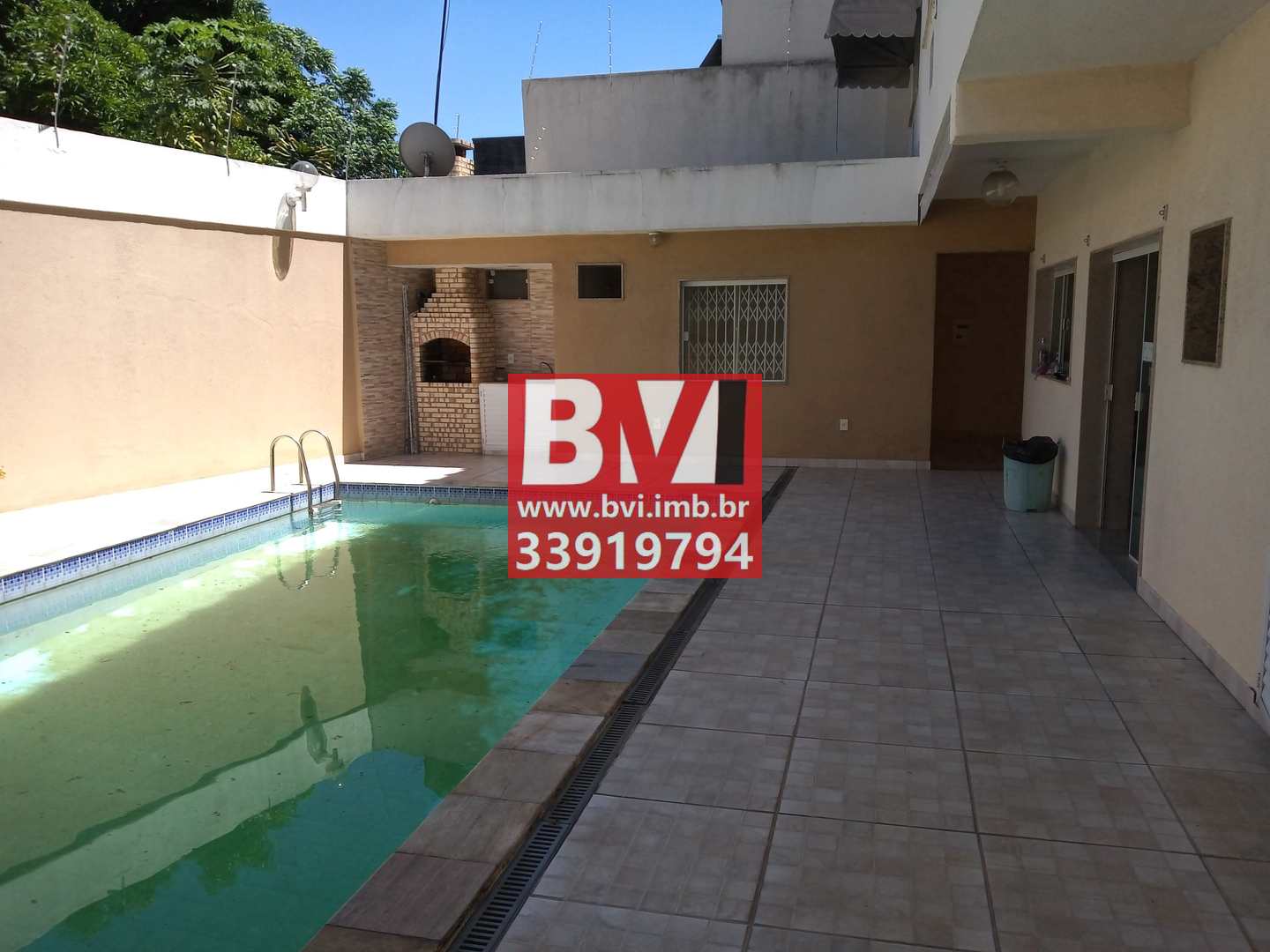 Casa à venda com 4 quartos, 415m² - Foto 1