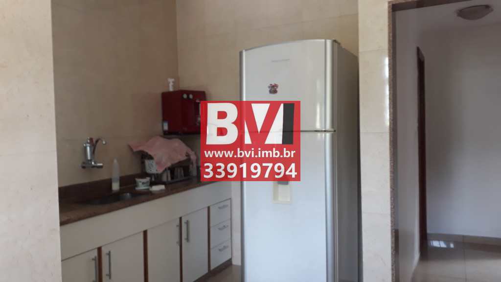 Casa à venda com 5 quartos, 210m² - Foto 23