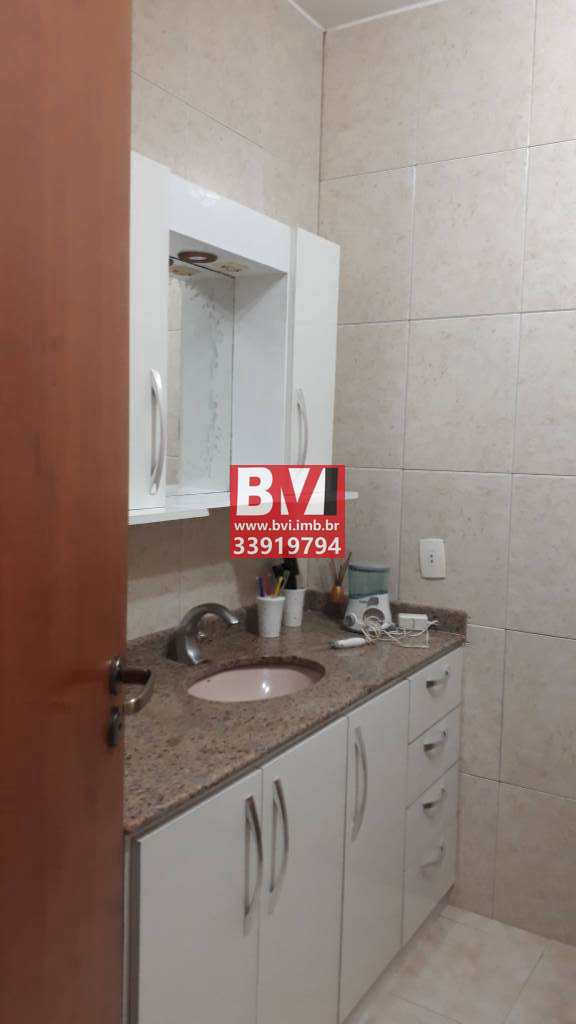 Casa à venda com 5 quartos, 210m² - Foto 47