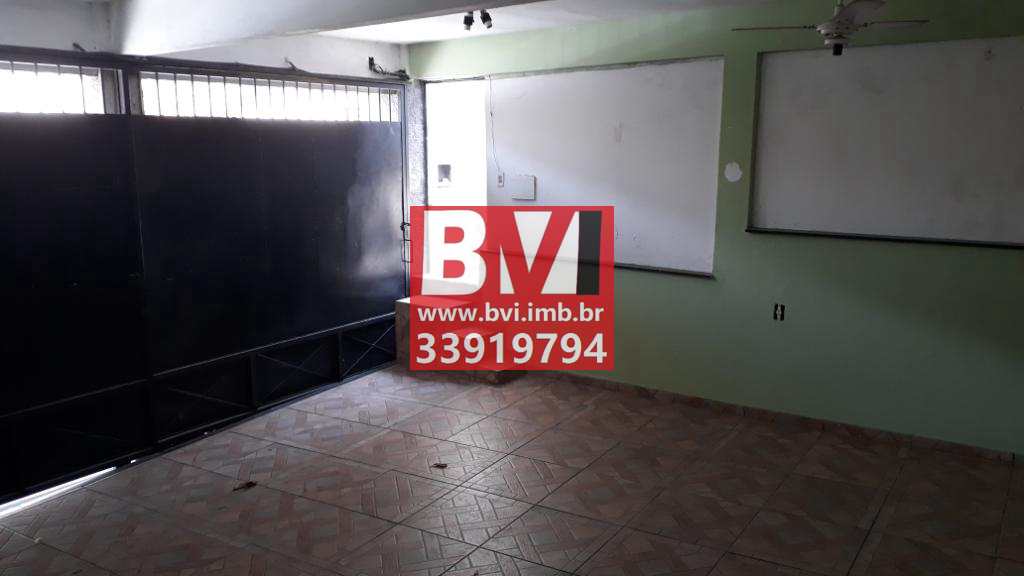 Casa à venda com 5 quartos, 210m² - Foto 37