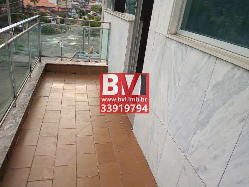 Casa à venda com 3 quartos, 250m² - Foto 35